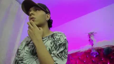 Sam online show from 12-22-25, 03:58