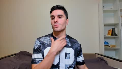 Snapshot of sam_huston18 chatting on 01-09-25, 04:19 BACK IN 2 WEEKS online show from 01-09-25, 04:19