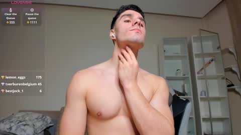 Snapshot of sam_huston18 chatting on 02-28-25, 02:53 BACK IN 2 WEEKS online show from 02-28-25, 02:53