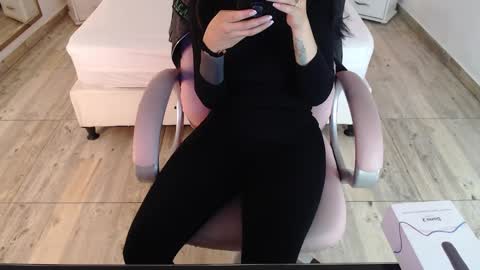 Snapshot of sam_mansson66 chatting on 02-06-25, 12:16 SAM MANSON online show from 02-06-25, 12:16