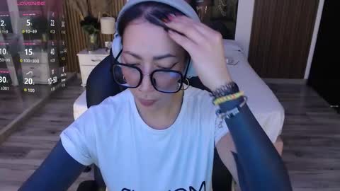 SAM MANSON online show from 12-17-25, 10:38