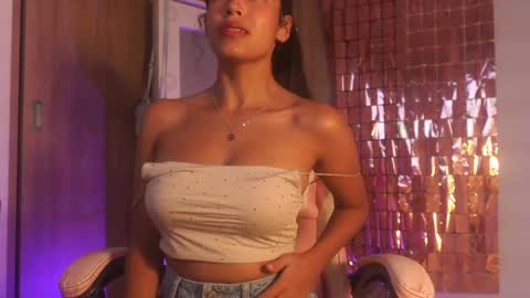 Samantha Roberts online show from 09-09-25, 01:32