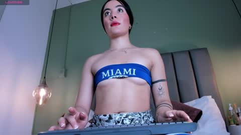 Snapshot of samaantharey chatting on 12-23-24, 07:30 Samantha online show from 12-23-24, 07:30