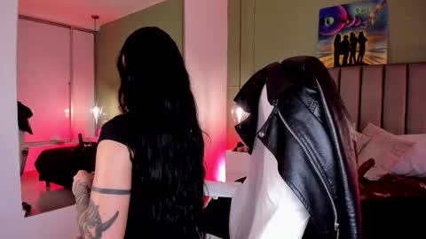 Snapshot of samaantharey chatting on 11-30-25, 11:42 Samantha online show from 11-30-25, 11:42