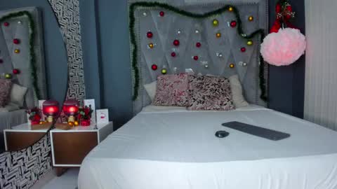 Snapshot of samantamaturehot chatting on 01-07-25, 07:28 Samanta... online show from 01-07-25, 07:28