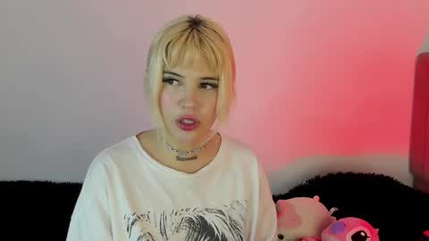 samantha_browwnn online show from 11-12-25, 05:19