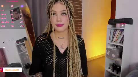 samantha_browwnn online show from 06-19-26, 07:06