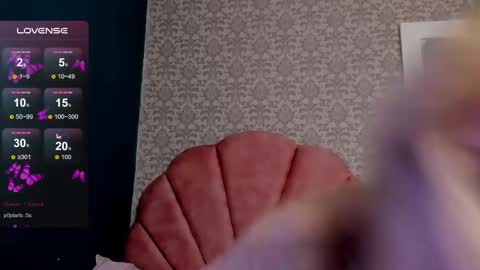 Snapshot of samantha_cp_ chatting on 03-10-25, 12:15 Sammy online show from 03-10-25, 12:15