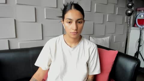 Samantha online show from 02-24-25, 04:47