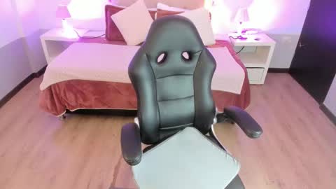 Samantha online show from 02-14-26, 07:54