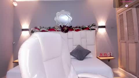  Samanthaa online show from 12-21-25, 12:01