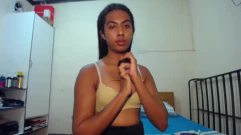 Snapshot of samanthag_17 chatting on 05-15-26, 10:33 Samantha online show from 05-15-26, 10:33