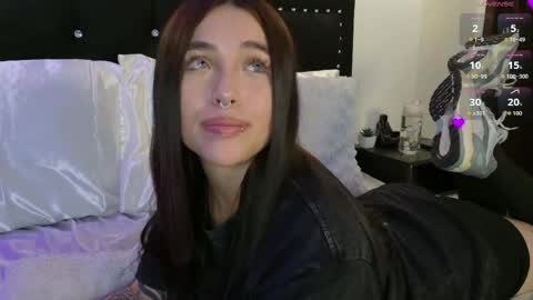 Snapshot of samanthagrant_ chatting on 06-06-26, 10:14 IGSamanthaGrant 10 online show from 06-06-26, 10:14