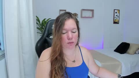 Snapshot of samanthaleon chatting on 12-17-24, 05:36 Samantha samy online show from 12-17-24, 05:36