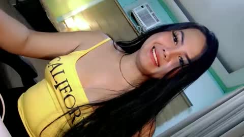 Snapshot of samanthapornxxx chatting on 04-10-26, 08:52 SAMANTHA online show from 04-10-26, 08:52