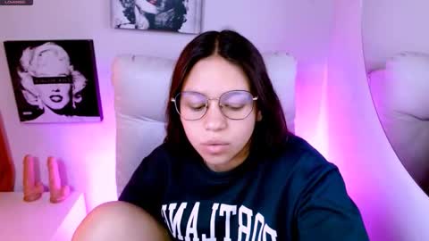 Samantha online show from 03-10-26, 03:39