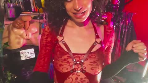 Snapshot of samanthasayten chatting on 11-07-25, 02:11 Samantha SayTen online show from 11-07-25, 02:11