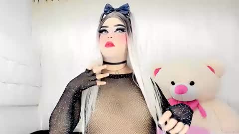 samanthax_xissadora1 online show from 02-08-25, 08:31