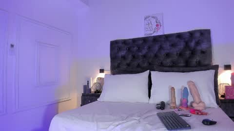 Snapshot of samara_warren77 chatting on 04-28-26, 07:52 Samara Warren online show from 04-28-26, 07:52