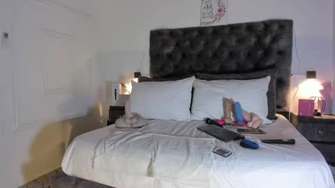 Snapshot of samara_warren77 chatting on 04-30-26, 09:52 Samara Warren online show from 04-30-26, 09:52