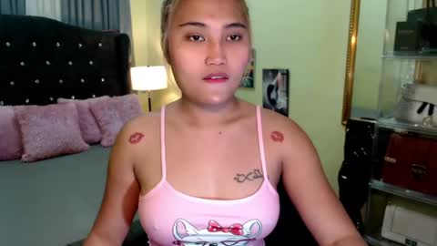 Snapshot of samaralovets chatting on 05-15-26, 10:00 samara online show from 05-15-26, 10:00