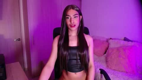 Samara Silex online show from 09-23-25, 02:25