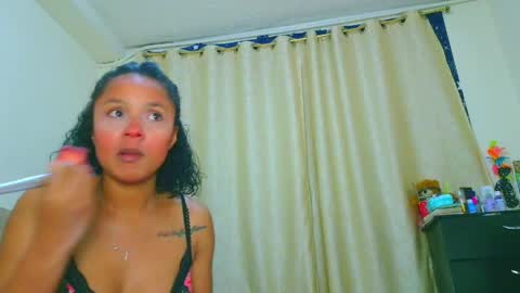 Snapshot of samary_thomas chatting on 05-07-26, 11:21 samary thomas online show from 05-07-26, 11:21
