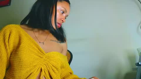 Snapshot of samary_thomas chatting on 06-06-26, 02:49 samary thomas online show from 06-06-26, 02:49