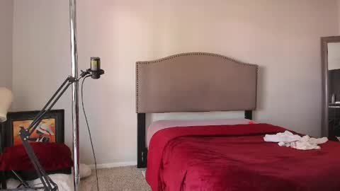 Yaya online show from 04-08-26, 10:10