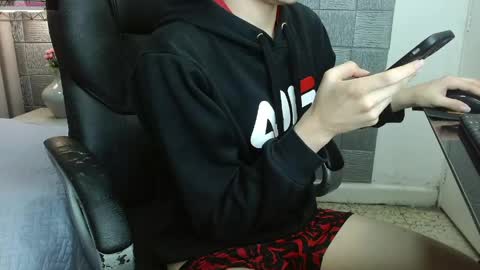 Sam online show from 04-11-26, 08:02