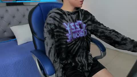 Snapshot of samblack_ chatting on 04-26-26, 12:36 Sam online show from 04-26-26, 12:36
