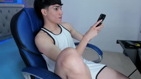 Snapshot of samblack_ chatting on 05-11-26, 03:07 Sam online show from 05-11-26, 03:07