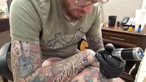 Snapshot of samboiamtho chatting on 02-13-25, 05:48 samboiamtho online show from 02-13-25, 05:48