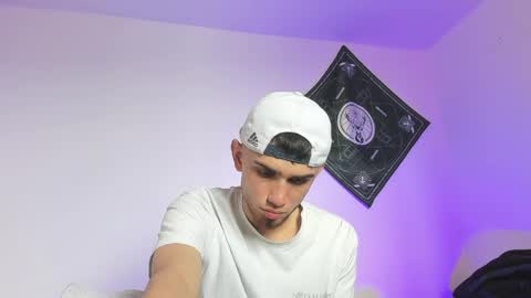 Snapshot of samevansx chatting on 05-28-26, 06:05 samevansx online show from 05-28-26, 06:05