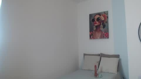 Samantha online show from 04-28-26, 02:11