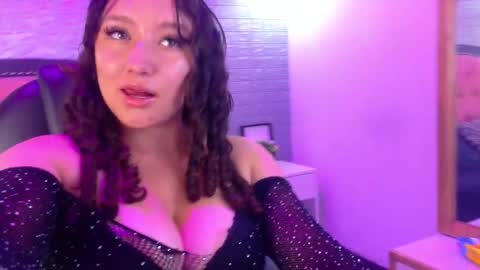 samhantha  online show from 10-28-25, 07:38