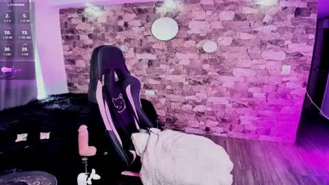 samiacooper25 online show from 04-19-26, 06:10