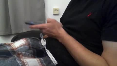 Snapshot of samiam381653 chatting on 09-12-25, 11:15 samiam381653 online show from 09-12-25, 11:15