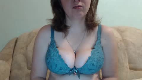 Snapshot of samiliya chatting on 12-10-24, 02:06 samiliya online show from 12-10-24, 02:06