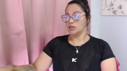 Snapshot of samira_lennox chatting on 05-14-26, 09:32 SAMIRA online show from 05-14-26, 09:32