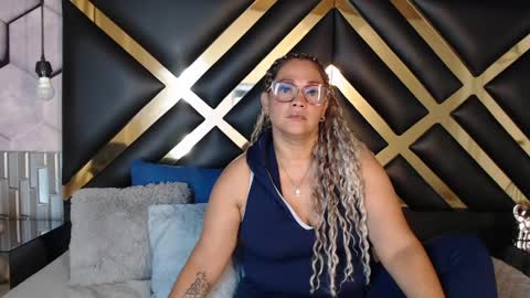 Snapshot of samira_lennox chatting on 05-29-26, 08:51 SAMIRA online show from 05-29-26, 08:51