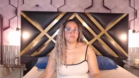 Snapshot of samira_lennox chatting on 07-01-26, 09:58 SAMIRA online show from 07-01-26, 09:58