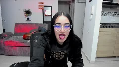 SARA online show from 10-30-25, 12:12