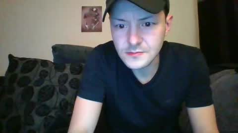 sexy lad looking for fun online show from 01-24-25, 08:00