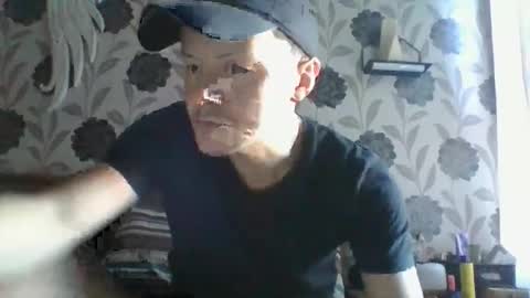 Snapshot of samlatty007 chatting on 01-06-26, 12:31 sexy lad looking for fun online show from 01-06-26, 12:31
