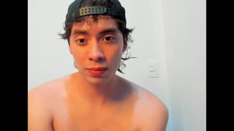 Snapshot of samlilith_081 chatting on 05-12-26, 10:40 samlilith_081 online show from 05-12-26, 10:40