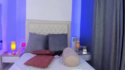 Snapshot of sammanta_grey chatting on 09-30-25, 03:00 Samantha online show from 09-30-25, 03:00