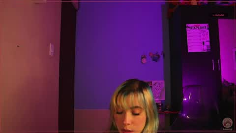 Snapshot of sammy__8 chatting on 05-12-26, 03:03 Sammy online show from 05-12-26, 03:03