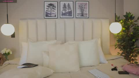 Ana online show from 04-09-26, 01:16