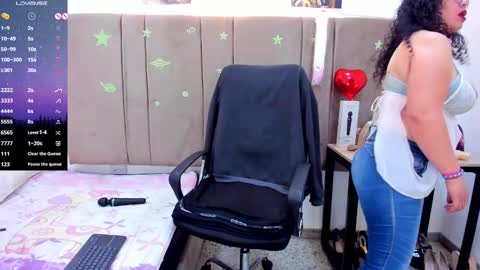 Snapshot of sammy_mature_ chatting on 01-18-25, 03:42 Sammy online show from 01-18-25, 03:42